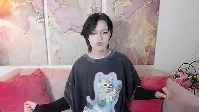 Try our streaming cams variety and talk on a personal level with our adorable girls streamers, showing off their bountiful shapes and dildos.