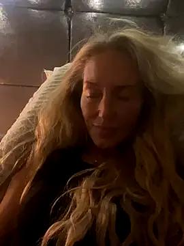 Fiery_Blonde_LexiX from StripChat is Freechat