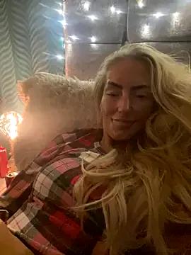 Fiery_Blonde_LexiX from StripChat is Freechat