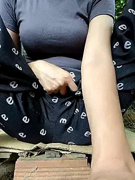 Fina11 from StripChat is Freechat