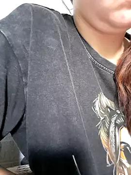 Finallytty_womandportypat from StripChat is Freechat