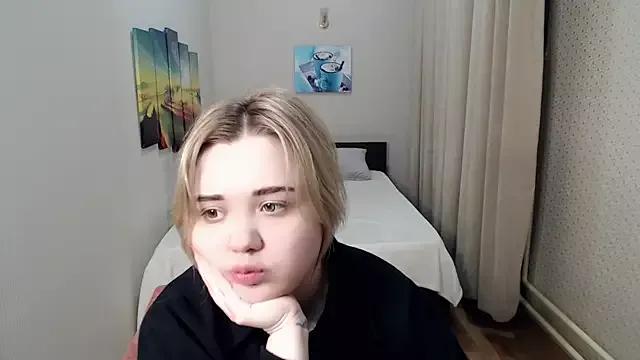 Finna_39 from StripChat