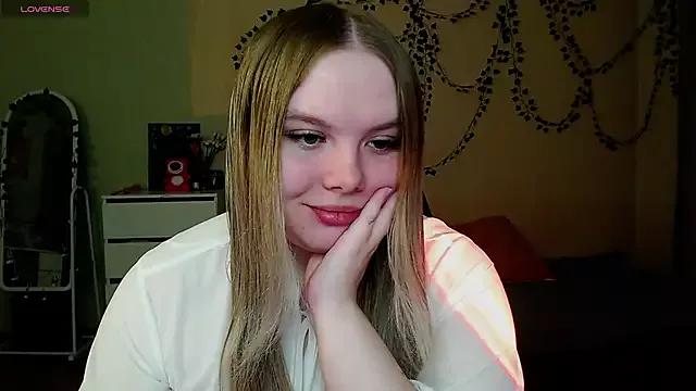 Try our streaming cams variety and talk on a personal level with our adorable girls streamers, showing off their bountiful shapes and dildos.