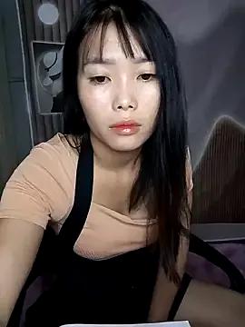 Fish_yellow from StripChat is Freechat