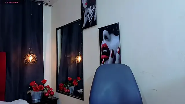 Flor_Gil from StripChat is Freechat