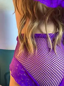 FlowerPussycat66 from StripChat is Freechat