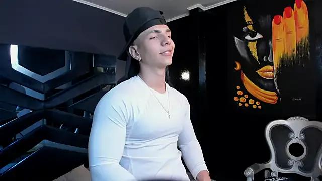 Flynn_Riider from StripChat is Freechat