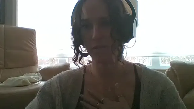 forbiddenbabygirl from StripChat is Freechat