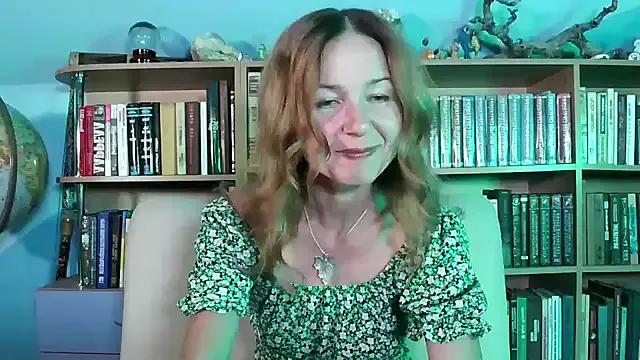 Foxilady357 from StripChat is Freechat