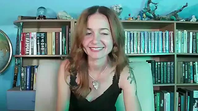 Foxilady357 from StripChat is Freechat