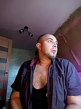 Foxyshaved from StripChat is Freechat