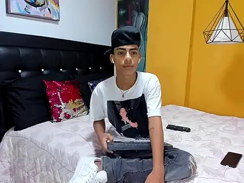 Try our streaming cams variety and talk on a personal level with our adorable girls streamers, showing off their bountiful shapes and dildos.