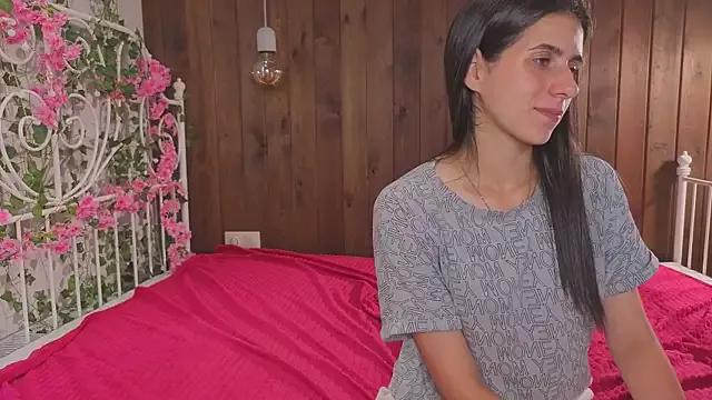 FrankieStinee from StripChat is Freechat