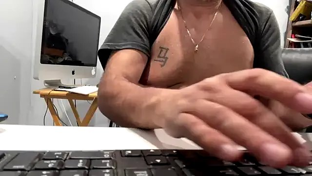 frankyjones8989 from StripChat is Freechat