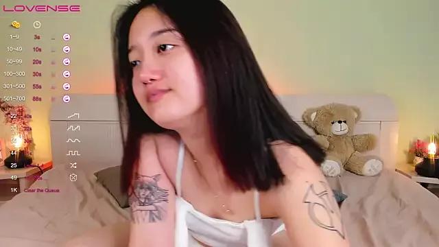 Try our streaming cams variety and talk on a personal level with our adorable girls streamers, showing off their bountiful shapes and dildos.