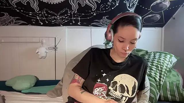 FRRANNKIE from StripChat