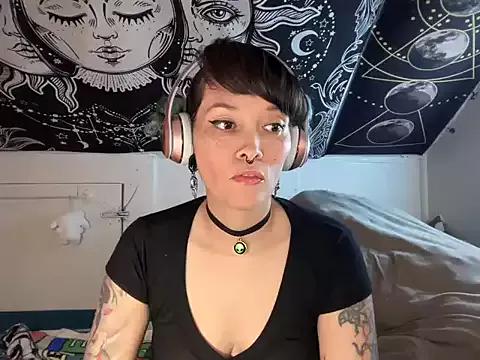 FRRANNKIE from StripChat