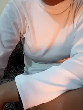 Fuck_me_babyy from StripChat is Freechat