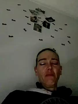 fuckbunny84b from StripChat is Freechat