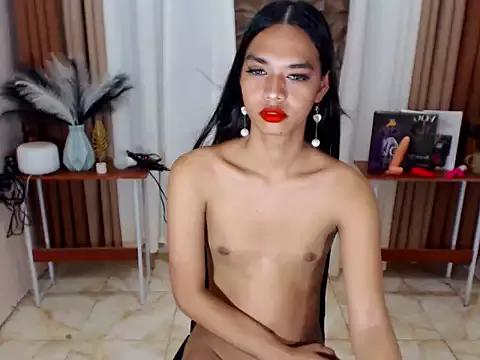 FuckingBigcockEva from StripChat is Freechat