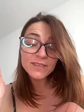 FuckingSunshine37 from StripChat is Freechat