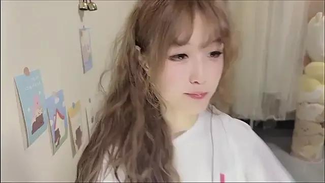 FuFu-puff from StripChat