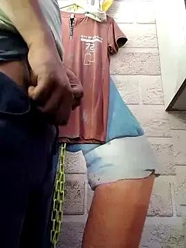 fukingwolf03 from StripChat is Freechat