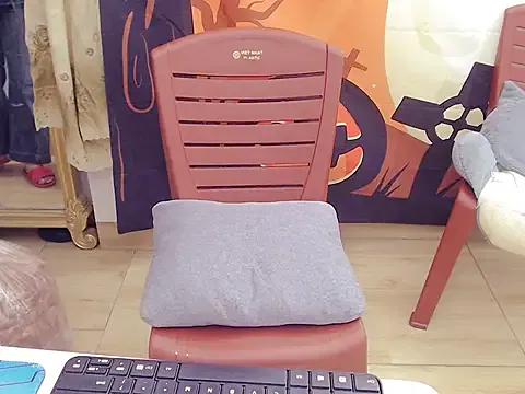 Funnygirl_9x from StripChat is Freechat