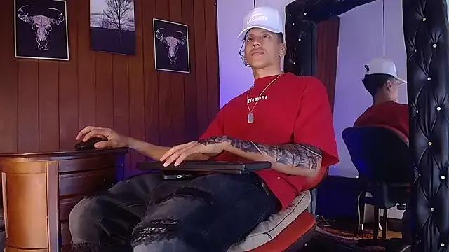 GaboReyes from StripChat is Freechat