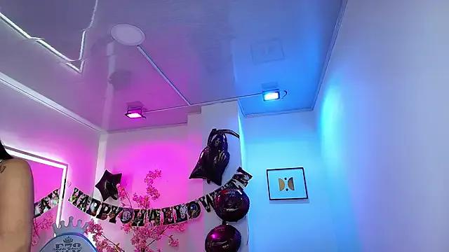 Gabriela_milani from StripChat is Freechat