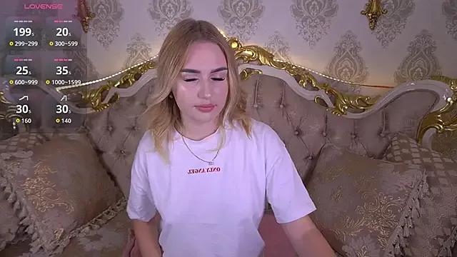 Try our streaming cams variety and talk on a personal level with our adorable girls streamers, showing off their bountiful shapes and dildos.