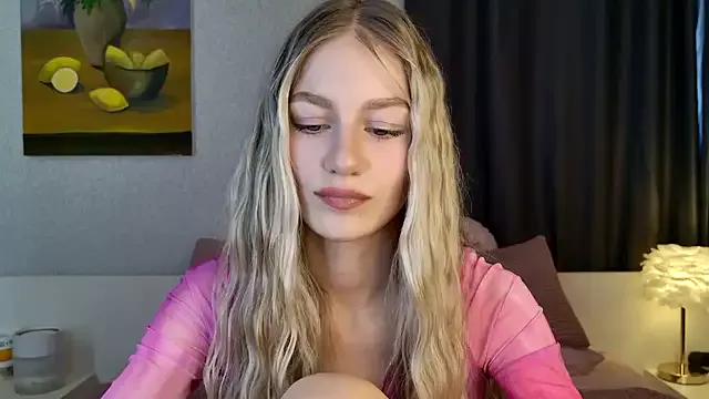 Try our streaming cams variety and talk on a personal level with our adorable girls streamers, showing off their bountiful shapes and dildos.