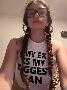 gabyenlalunax from StripChat is Freechat