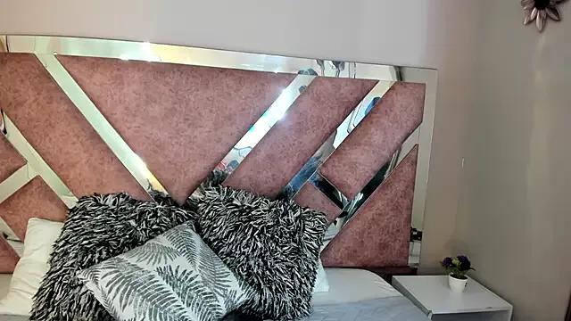 Gabyzanne from StripChat is Freechat