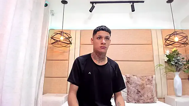 GaelCarter from StripChat is Freechat