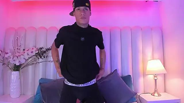 GaelCarter from StripChat is Freechat