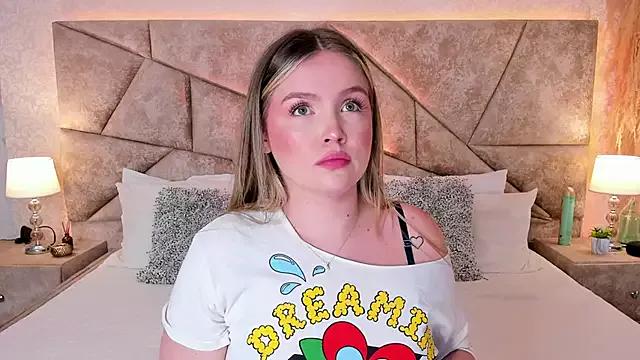 GaiaBaker from StripChat