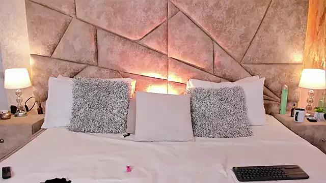 GaiaBaker from StripChat