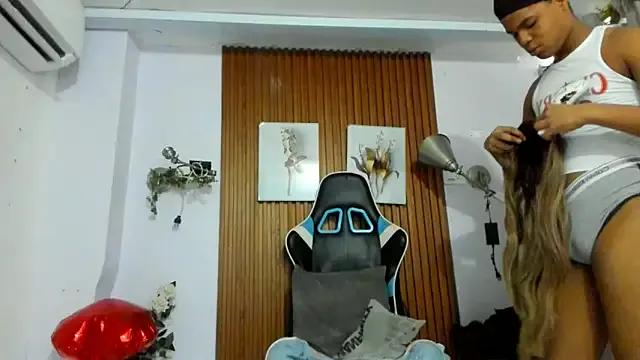 Try our streaming cams variety and talk on a personal level with our adorable girls streamers, showing off their bountiful shapes and dildos.