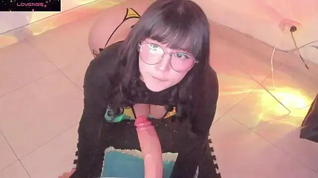 GalaxGnn_ from StripChat
