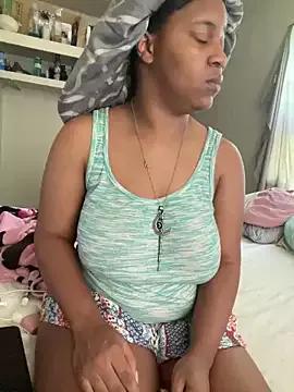 Galaxybabe23 from StripChat