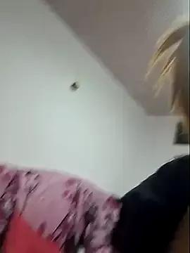 gatadeojosclaros from StripChat