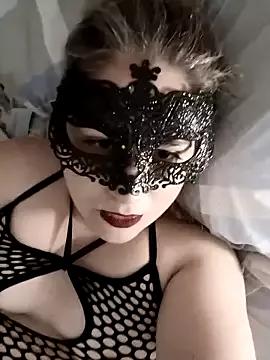 GatitaTigresa from StripChat is Freechat