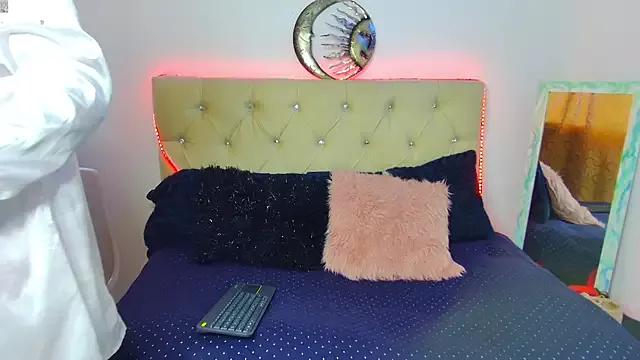 Try our streaming cams variety and talk on a personal level with our adorable girls streamers, showing off their bountiful shapes and dildos.