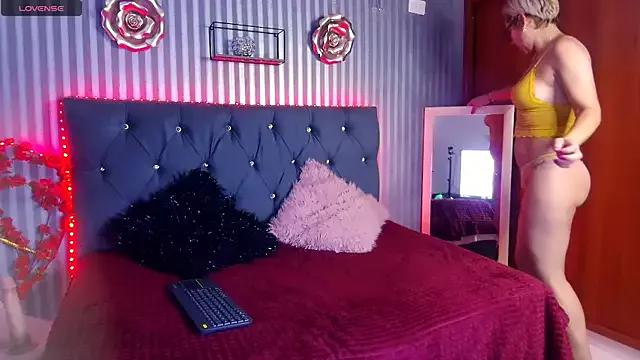 geminis_milf from StripChat is Freechat
