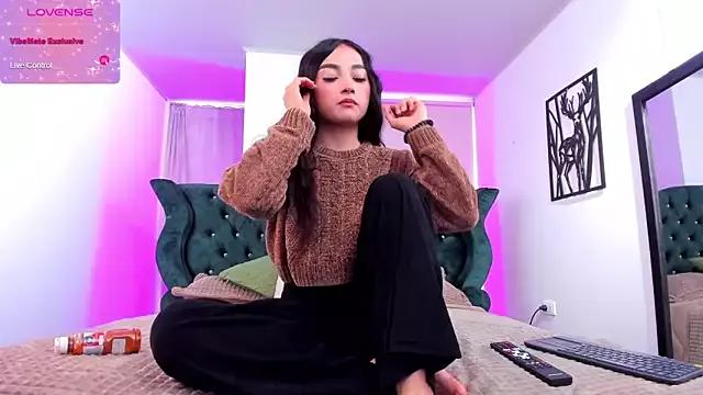 Gemma_liittle from StripChat