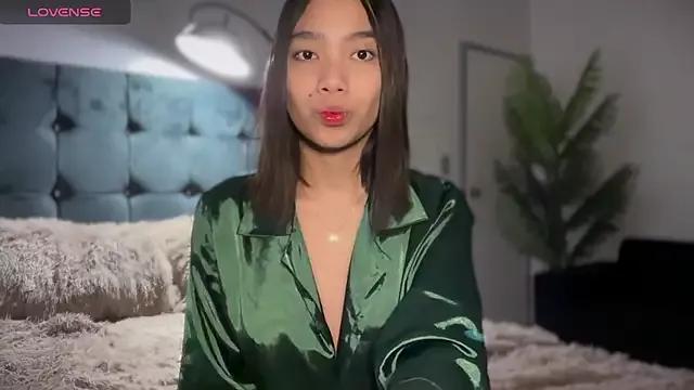 GenesisCastillano from StripChat