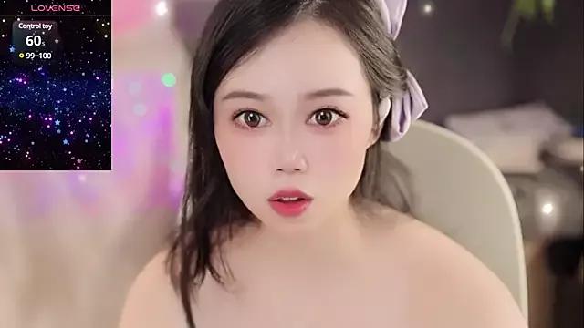 GenevieveRosalie from StripChat