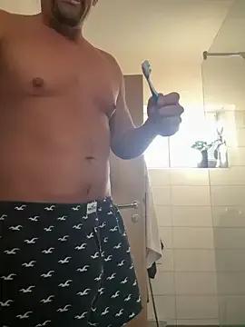 Gentleman_36 from StripChat is Freechat