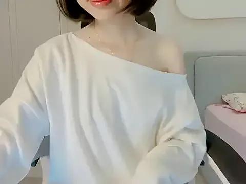 GgLovee from StripChat